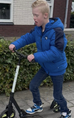Joas op de step