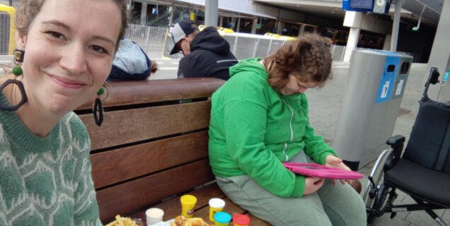 Germa en Ive op het station