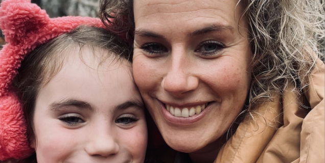 Roos en Joanne buiten
