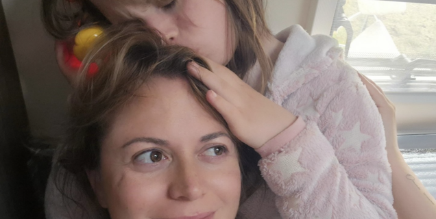 Stephanie en Anna hoofdknuffel